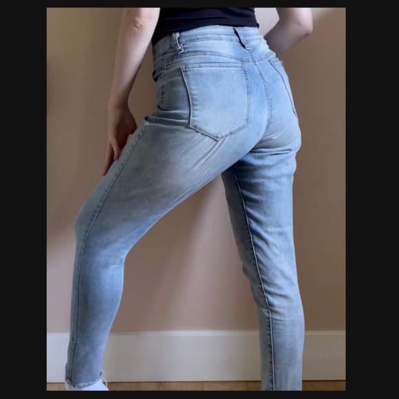 Light Wash High-Rise Super Skinny Jeans - Picture 4 of 6